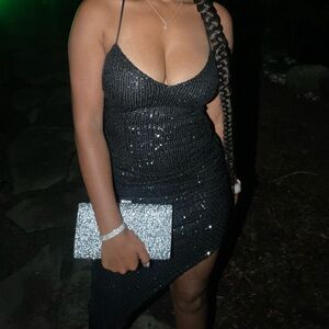 selling my hoco dress 
i know im not going to be wearing this again